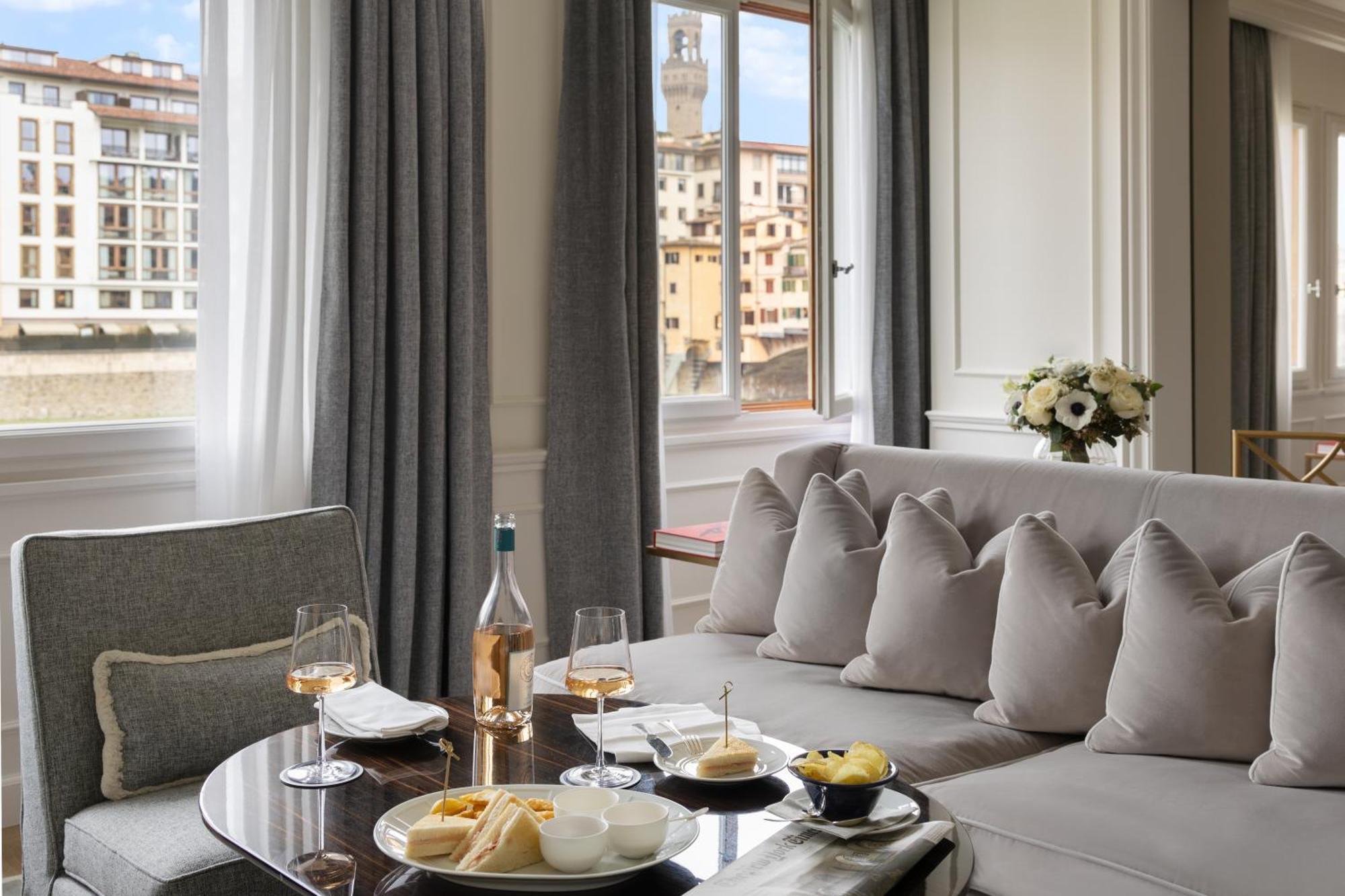 Lungarno Luxury Apartments - By Lungarno Collection Firenze Esterno foto